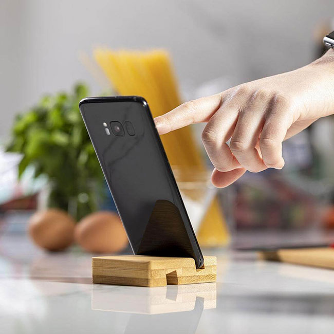 Bamboo Mobile Holder & Stand