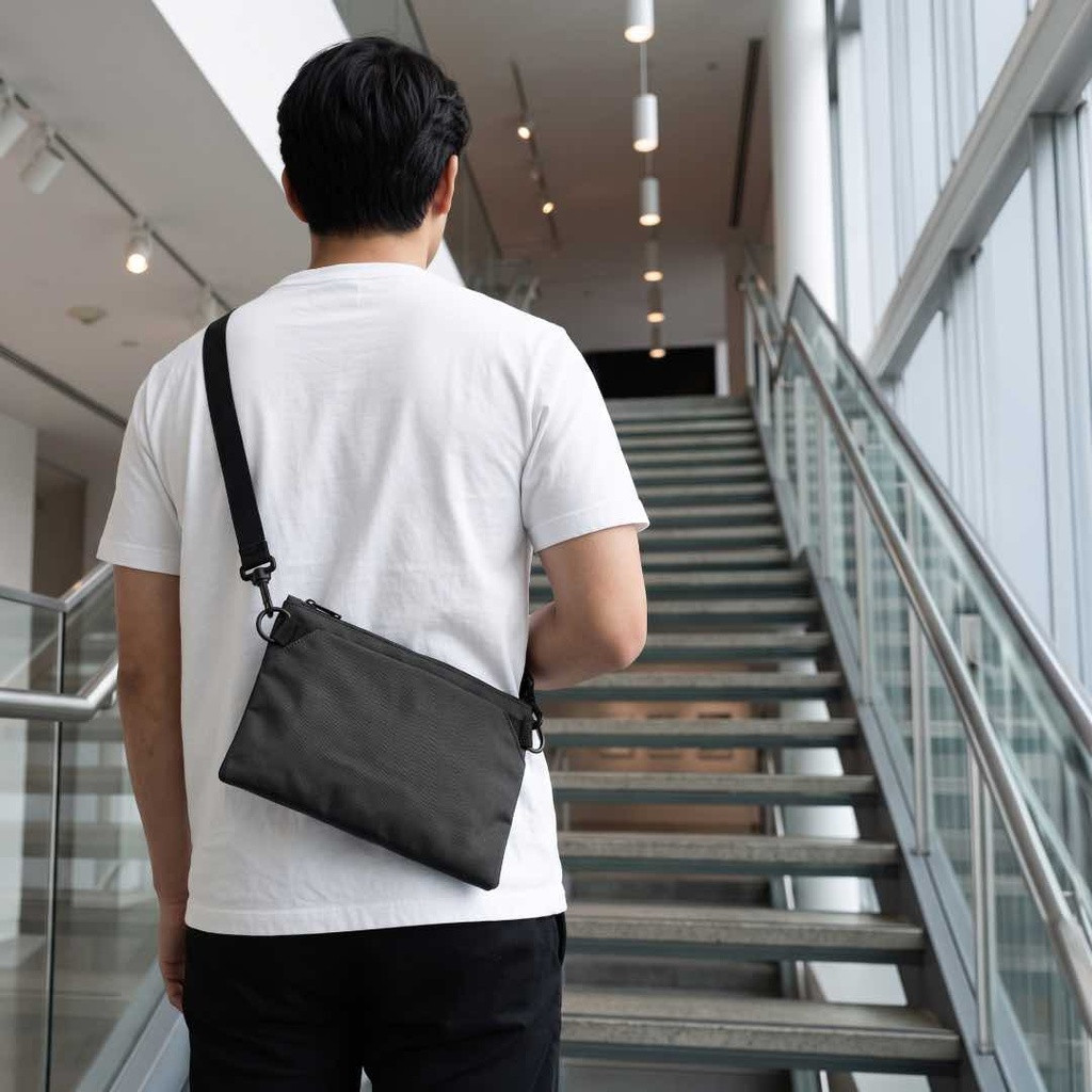 SKYLARK - Giftology Shoulder Bag